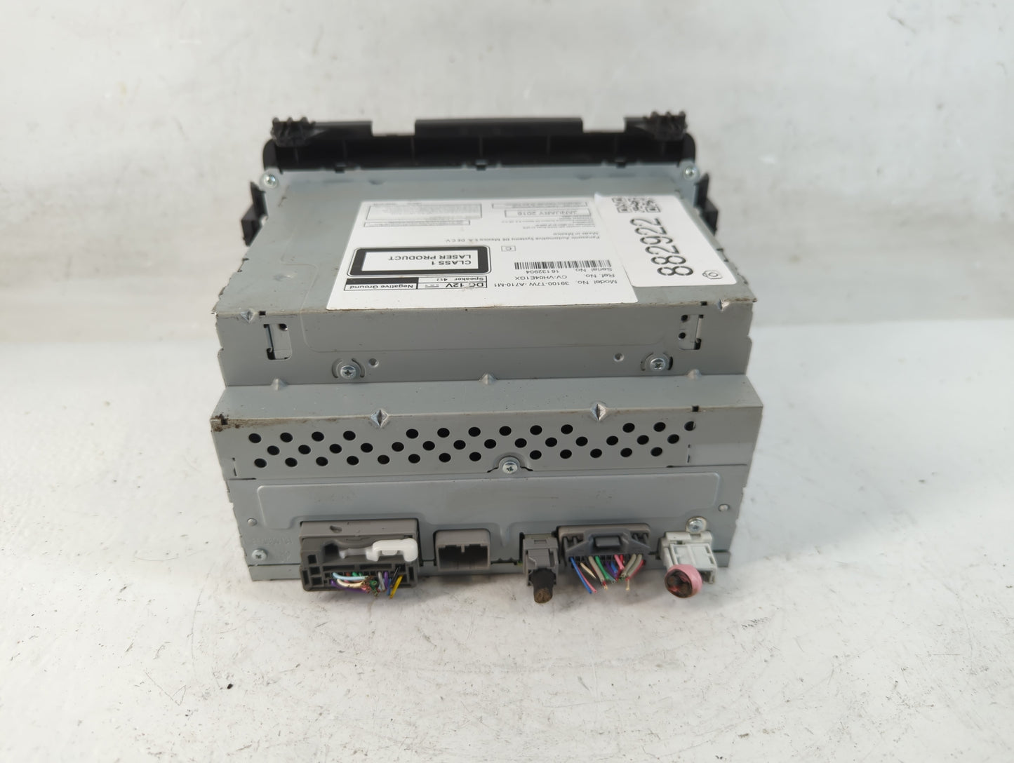 2016 Honda Hr-V Radio AM FM Cd Player Receiver Replacement P/N:39100-T7W-A710-M1 Fits OEM Used Auto Parts - Oemusedautoparts