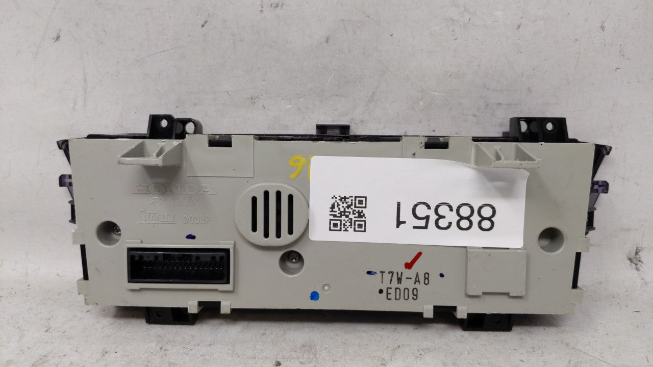 2016-2022 Honda Hr-V Climate Control Module Temperature AC/Heater Replacement P/N:T7W-A8 Fits OEM Used Auto Parts - Oemuseda