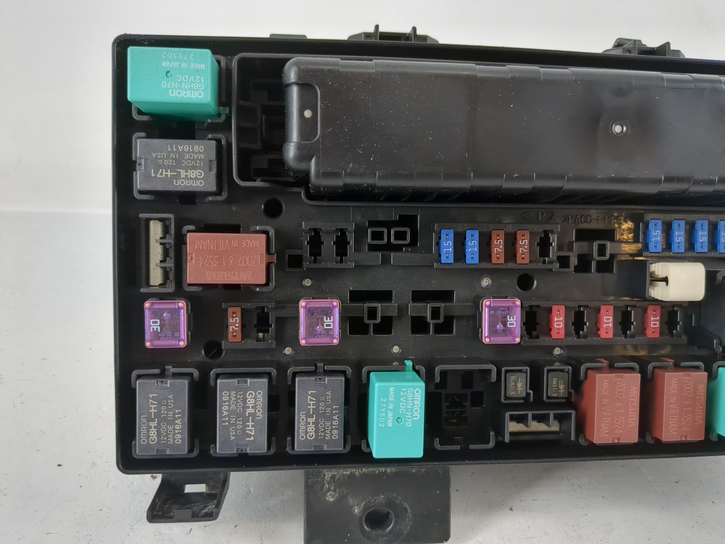 2011-2017 Honda Odyssey Fusebox Fuse Box Panel Relay Module P/N:031R10UFFW Fits Fits 2011 2013 2014 2015 2016 2017 OEM Used 
