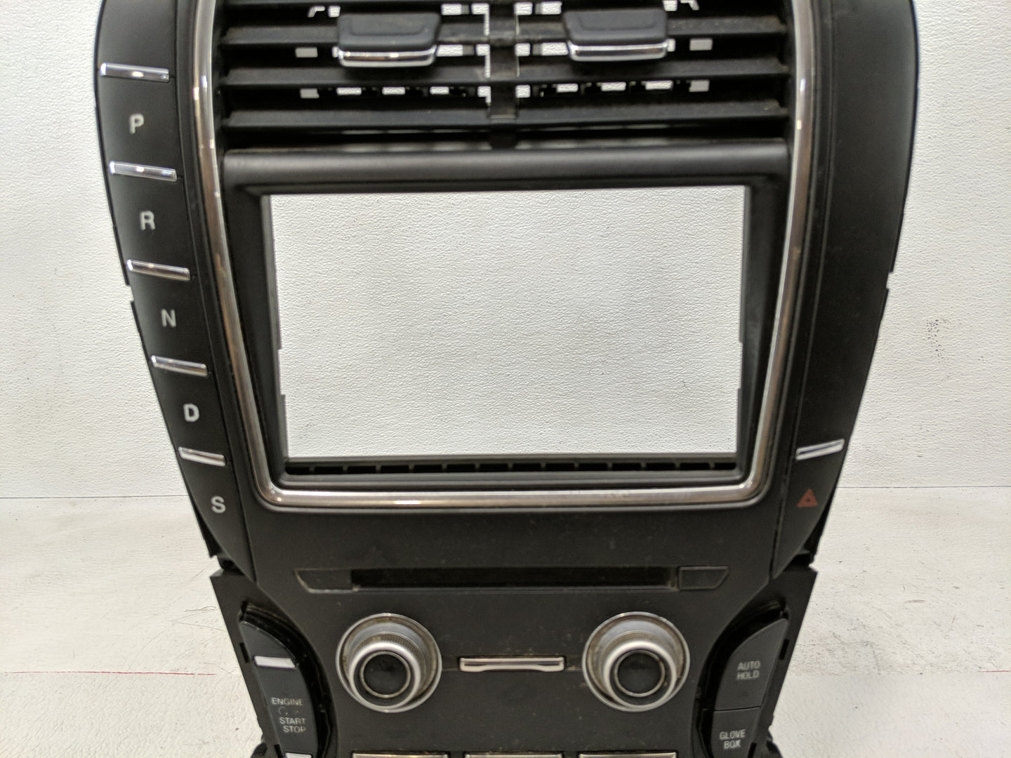 2016 Honda Odyssey Radio AM FM Cd Player Receiver Replacement P/N:FA1T-18D699-DK 39540-THR-AG32-M Fits OEM Used Auto Parts -