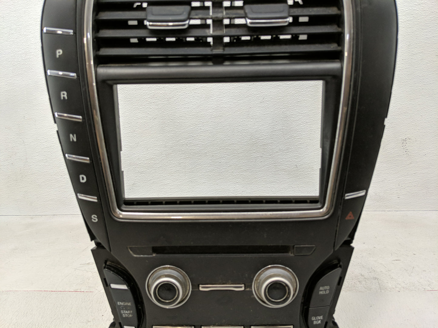 2016 Honda Odyssey Radio AM FM Cd Player Receiver Replacement P/N:FA1T-18D699-DK 39540-THR-AG32-M Fits OEM Used Auto Parts -