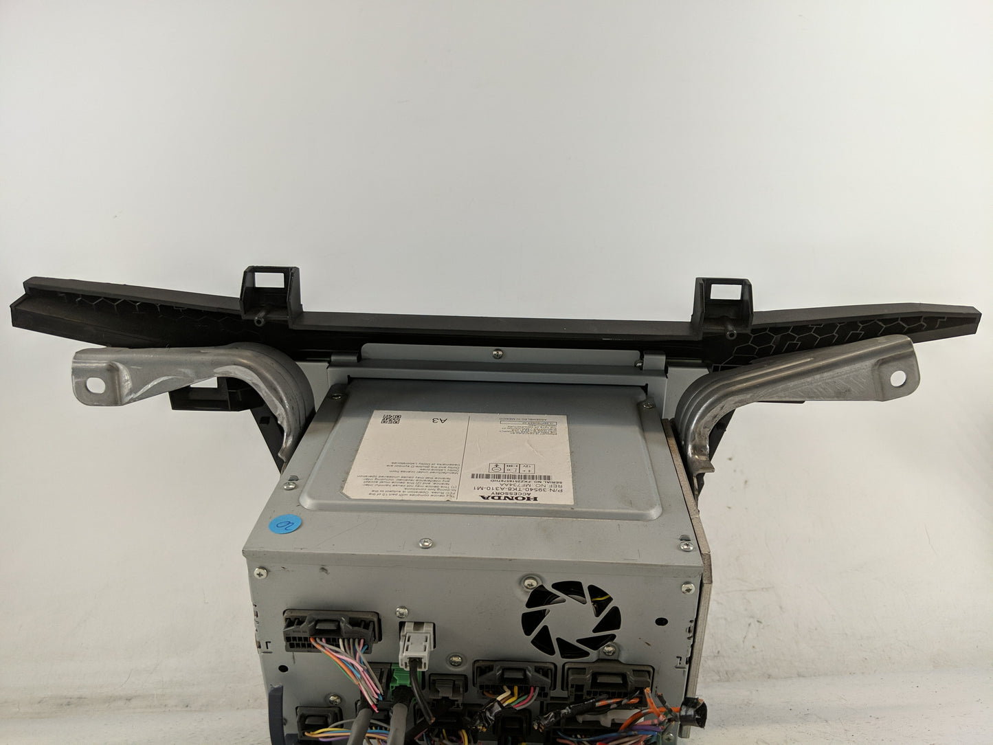 2016-2017 Honda Odyssey Radio AM FM Cd Player Receiver Replacement P/N:39540-TK8-A310-M1 Fits Fits 2016 2017 OEM Used Auto P