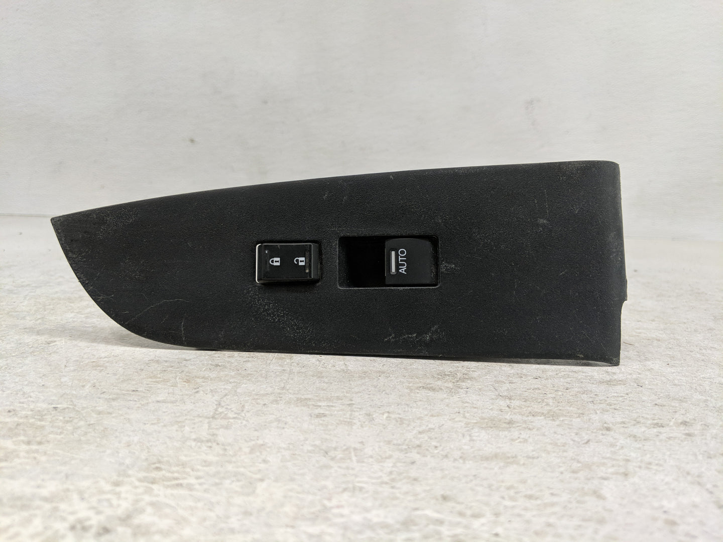 2016 Honda Odyssey Master Power Window Switch Replacement Driver Side Left Fits OEM Used Auto Parts - Oemusedautoparts1.com