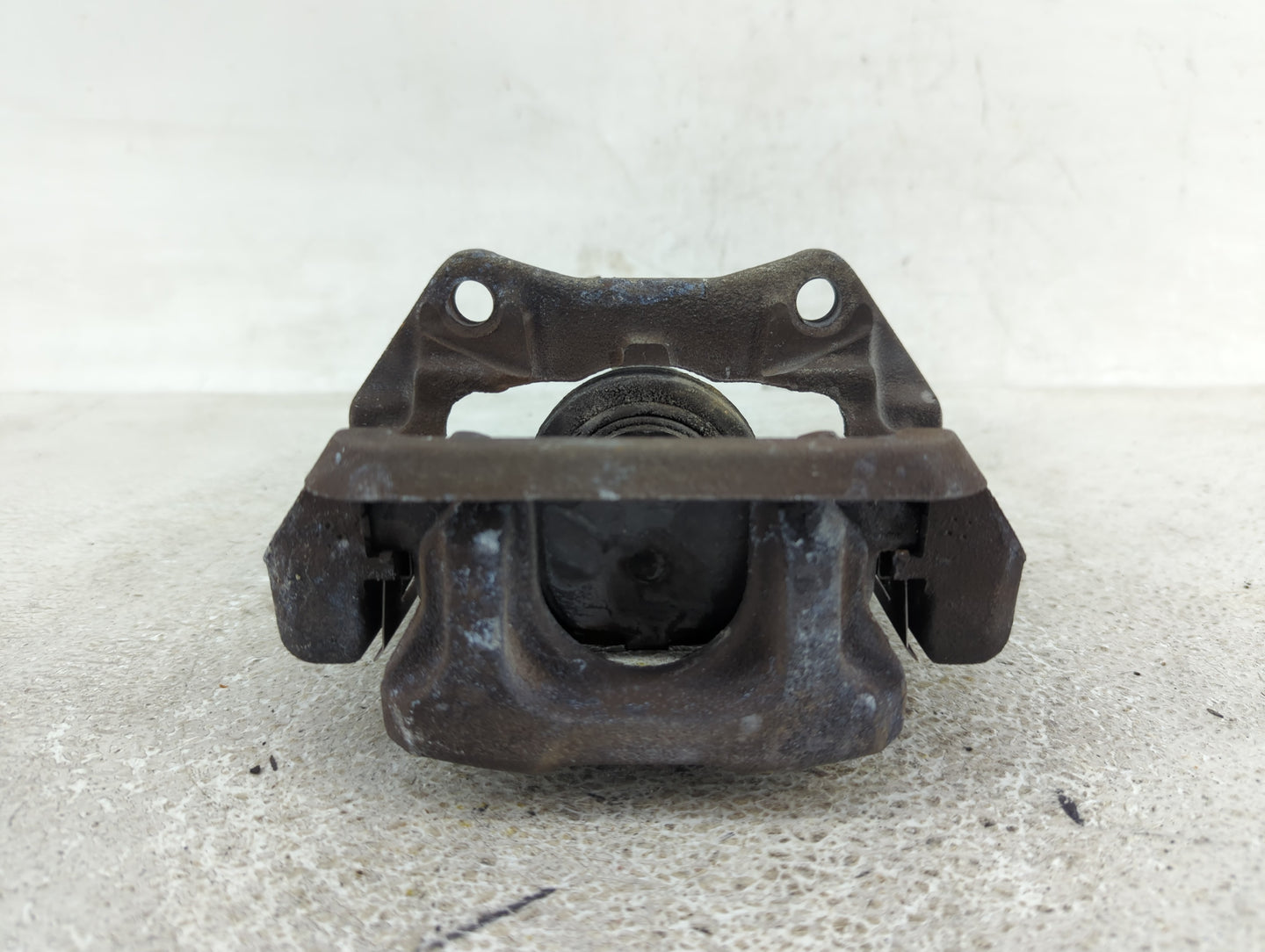 2011-2017 Honda Odyssey Rear Driver Left Brake Caliper - Oemusedautoparts1.com