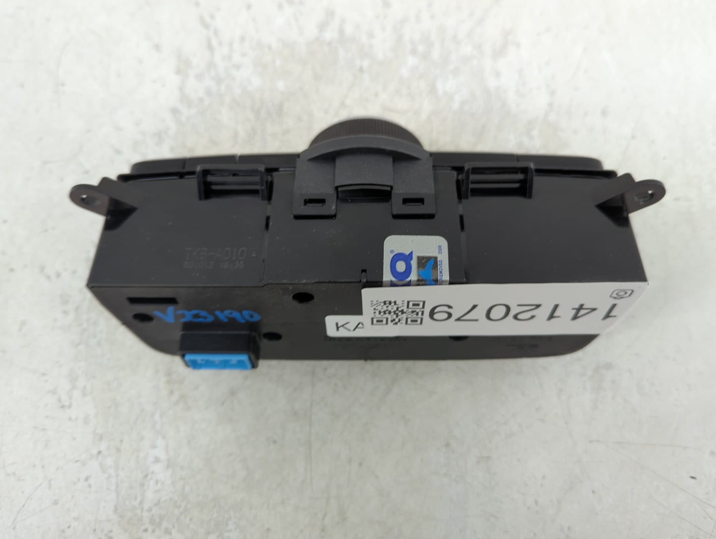 2014-2017 Honda Odyssey Radio Control Panel 1412079 - Oemusedautoparts1.com