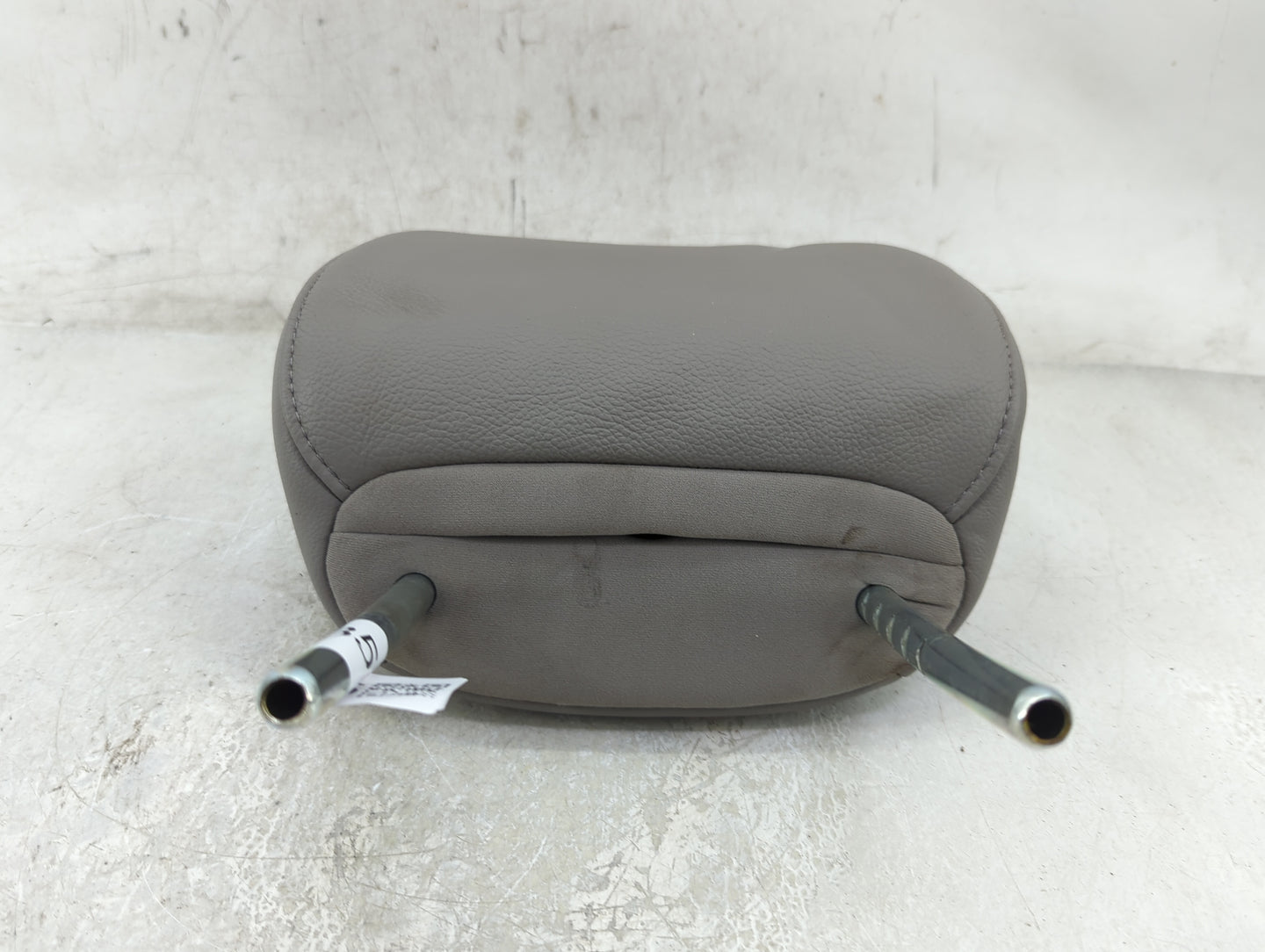 2014-2017 Honda Odyssey Headrest Head Rest Rear Center Seat Fits Fits 2014 2015 2016 2017 OEM Used Auto Parts - Oemusedautop