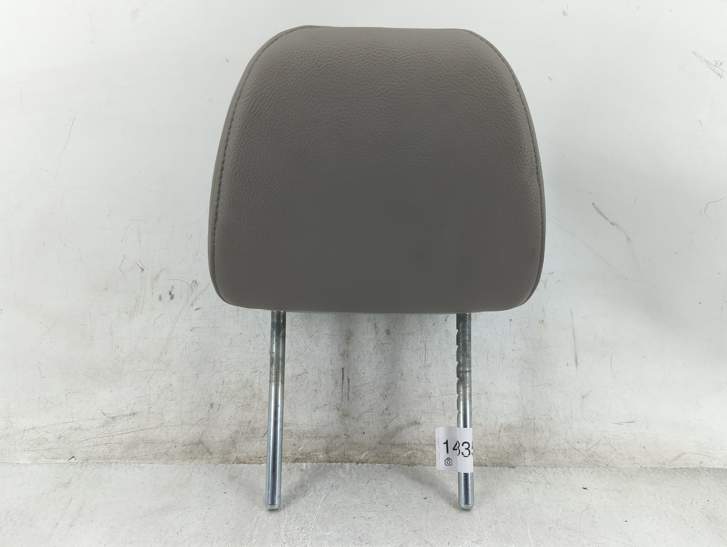 2016 Honda Odyssey Headrest Head Rest Rear Center Seat Fits OEM Used Auto Parts - Oemusedautoparts1.com