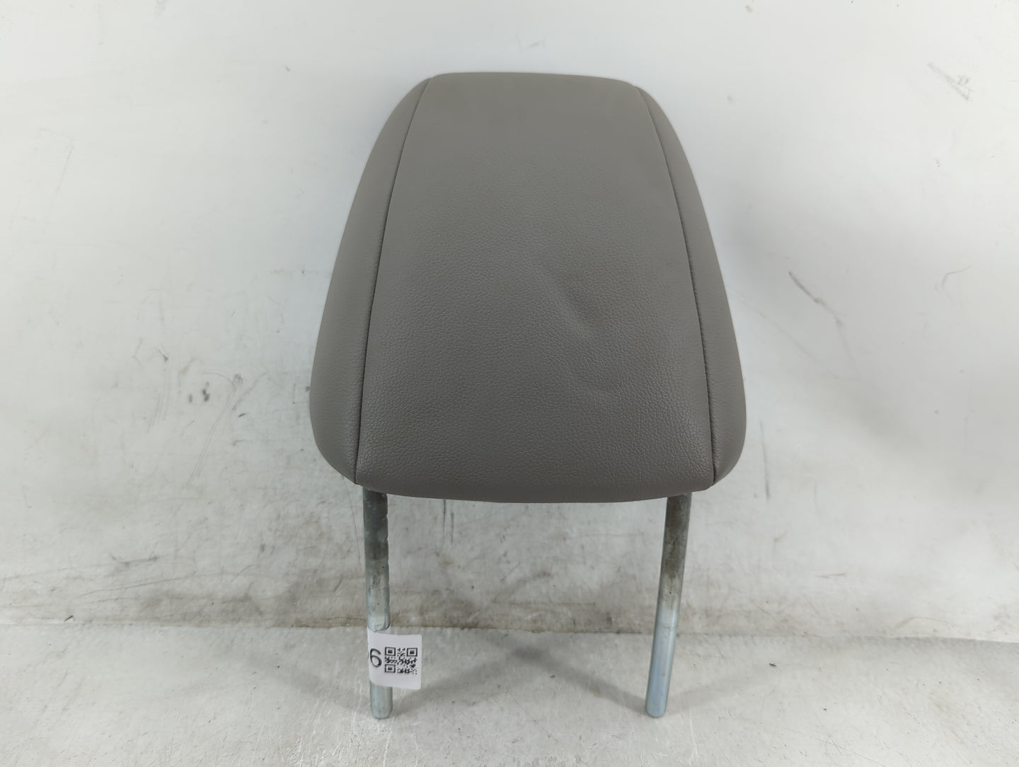 2016 Honda Odyssey Headrest Head Rest Rear Center Seat Fits OEM Used Auto Parts - Oemusedautoparts1.com