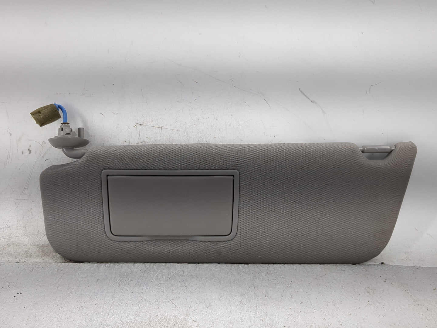 2011-2017 Honda Odyssey Sun Visor Shade Replacement Driver Left Mirror Fits Fits 2011 2012 2013 2014 2015 2016 2017 OEM Used