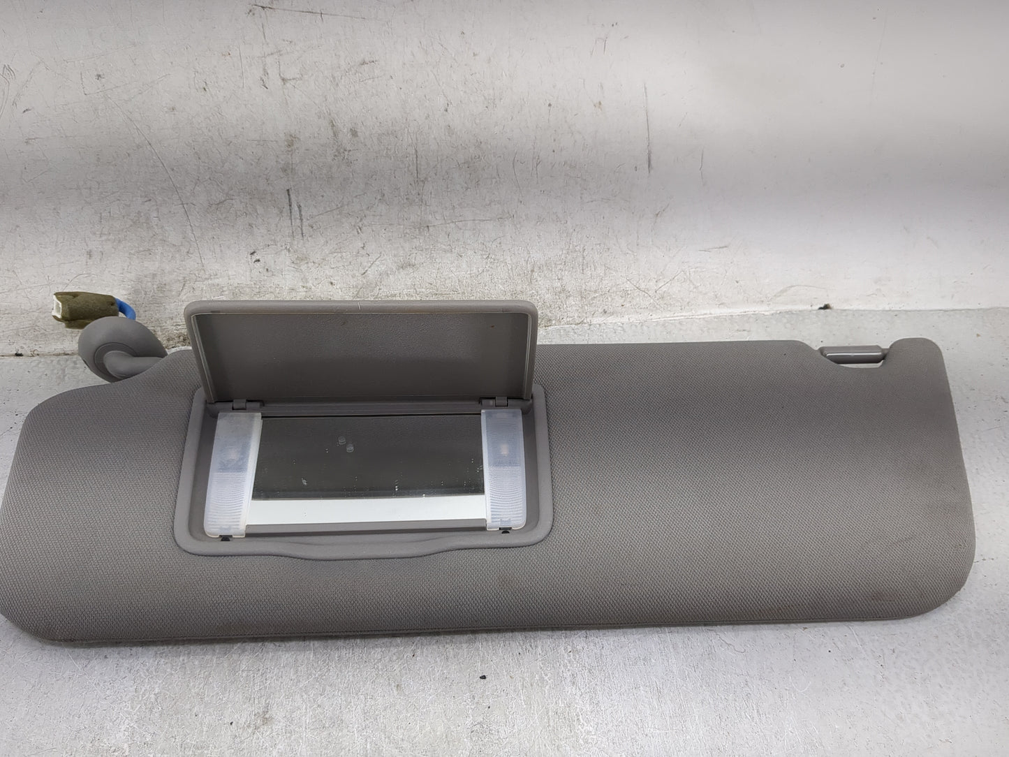 2011-2017 Honda Odyssey Sun Visor Shade Replacement Driver Left Mirror Fits Fits 2011 2012 2013 2014 2015 2016 2017 OEM Used