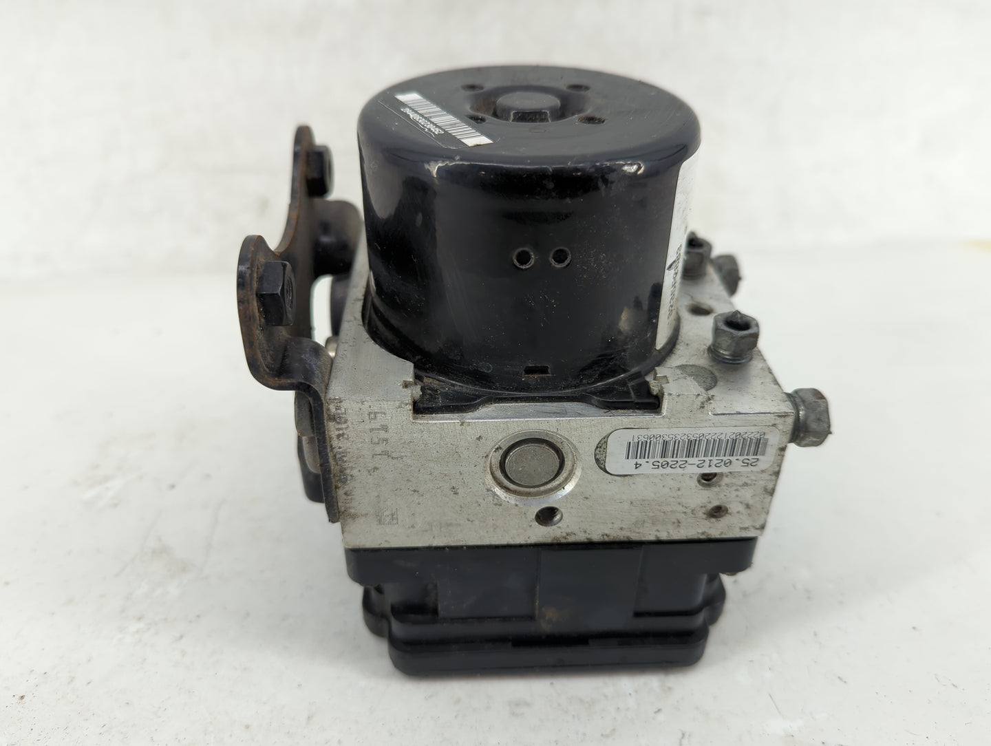 2014-2017 Honda Odyssey ABS Pump Control Module Replacement P/N:57110-TK8-A620-M1 Fits Fits 2014 2015 2016 2017 OEM Used Aut