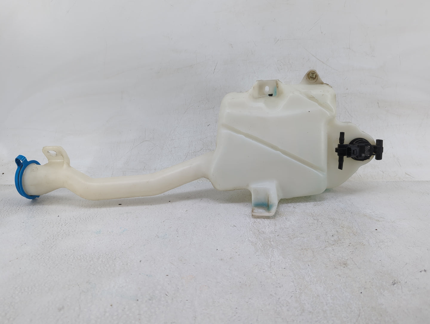 2011-2017 Honda Odyssey Windshield Washer Fluid Reservoir Bottle Oem - Oemusedautoparts1.com