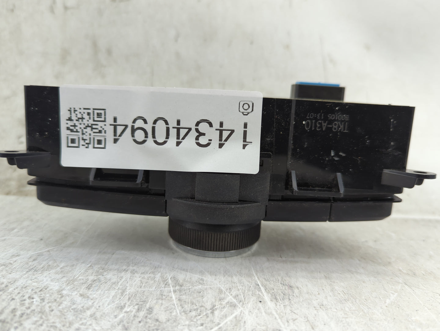 2014-2017 Honda Odyssey Radio Control Panel - Oemusedautoparts1.com