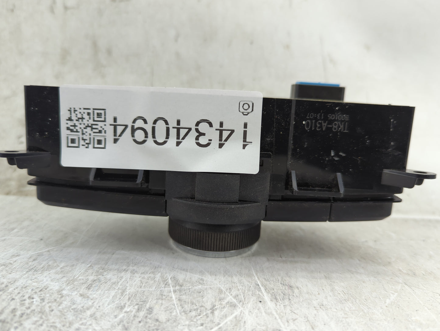 2014-2017 Honda Odyssey Radio Control Panel - Oemusedautoparts1.com