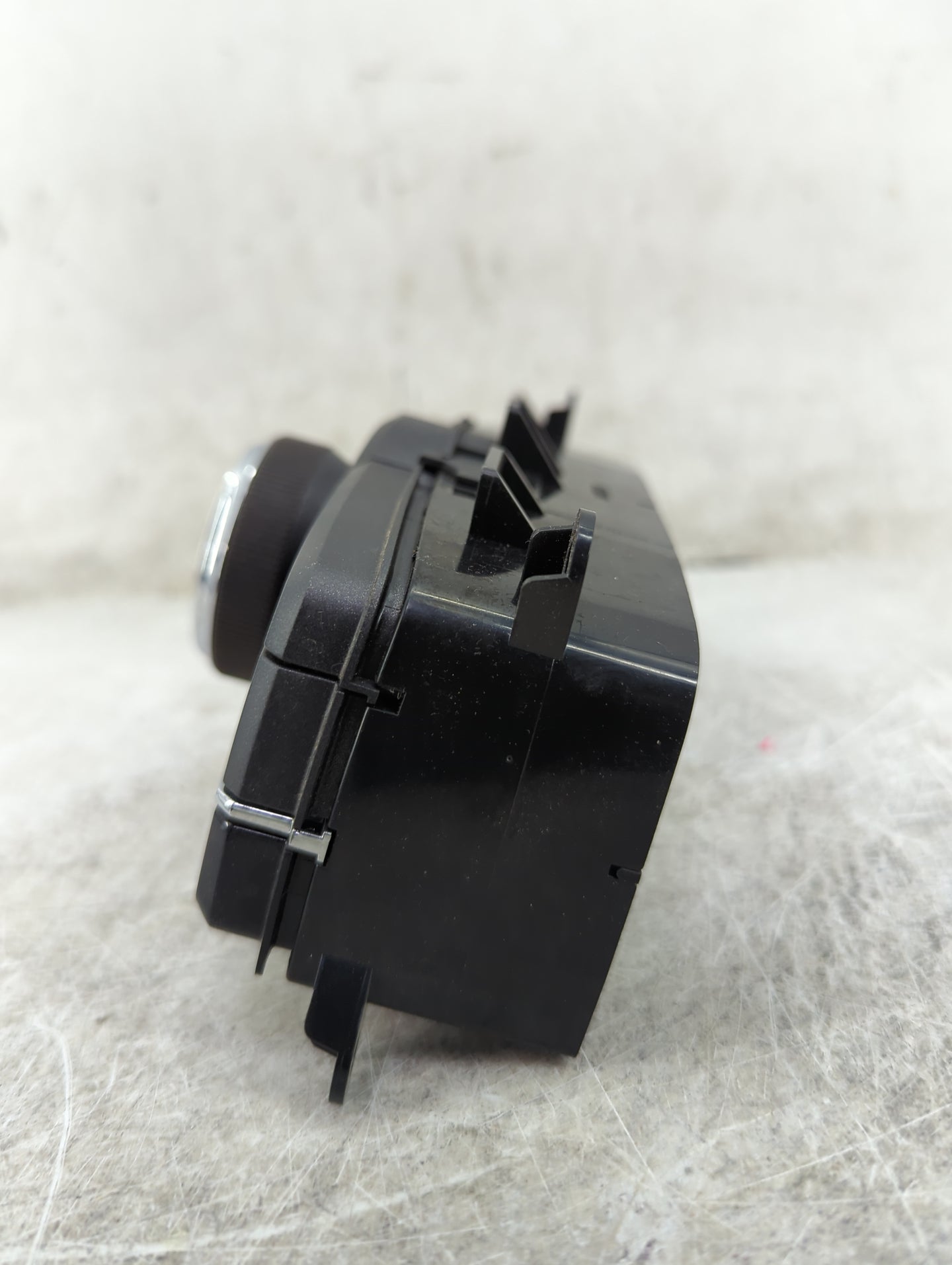 2014-2017 Honda Odyssey Radio Control Panel - Oemusedautoparts1.com