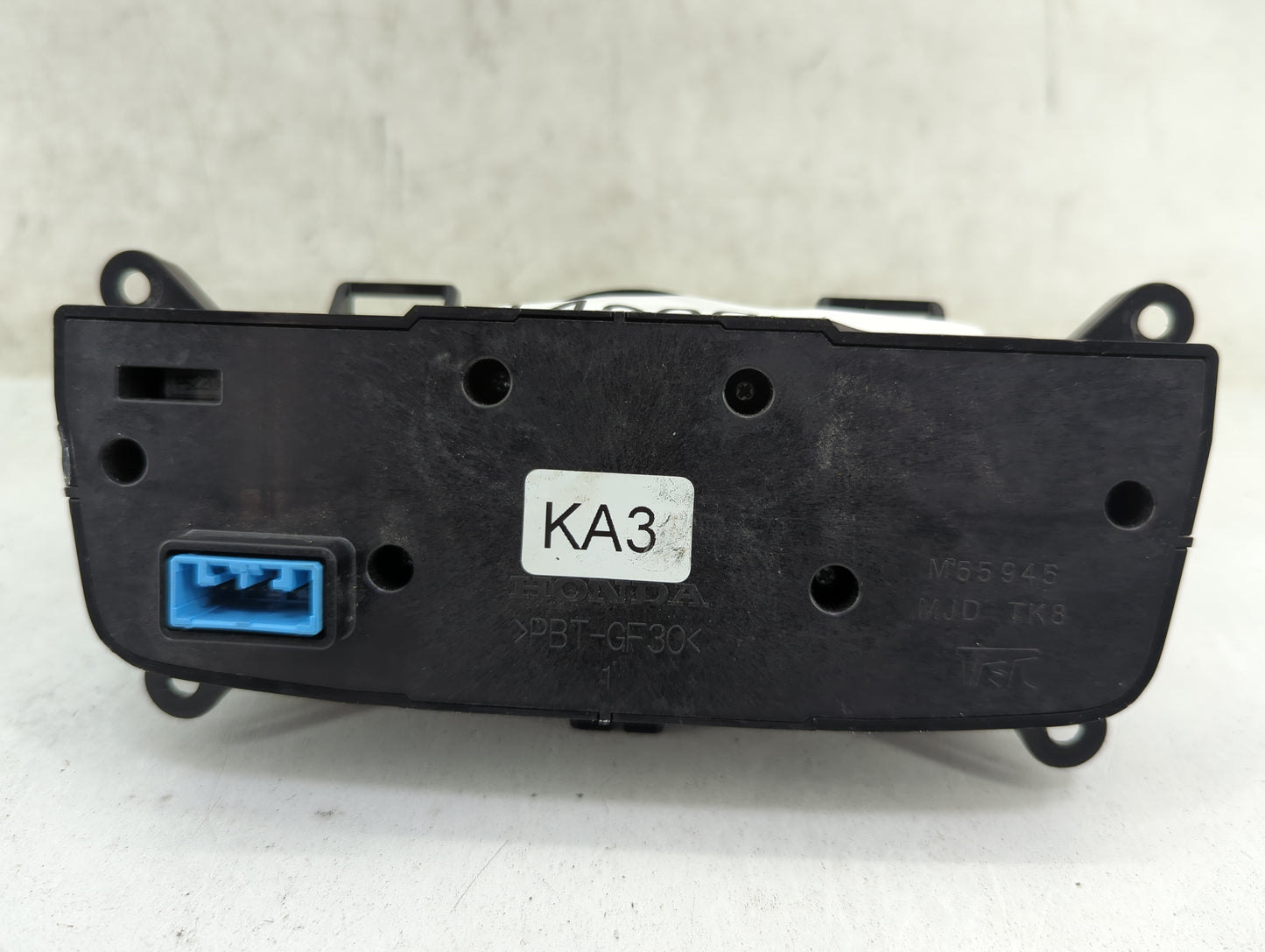 2016 Honda Odyssey Radio Control Panel Black - Oemusedautoparts1.com
