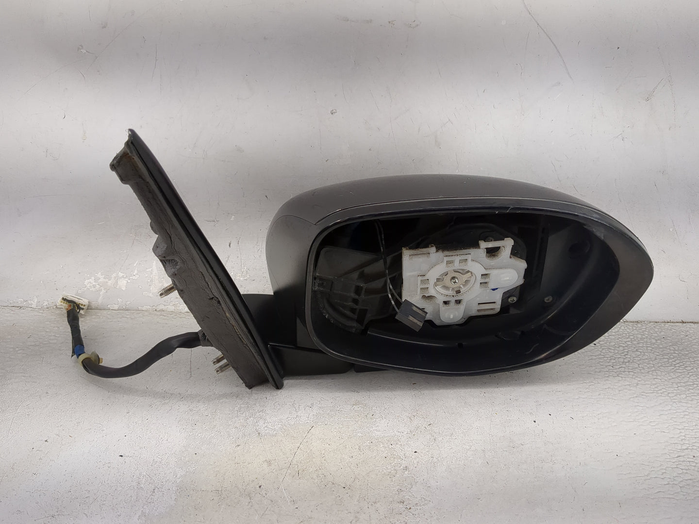 2014-2017 Honda Odyssey Passenger Side View Mirror - Right Door Mirror OEM Used - Oemusedautoparts1.com