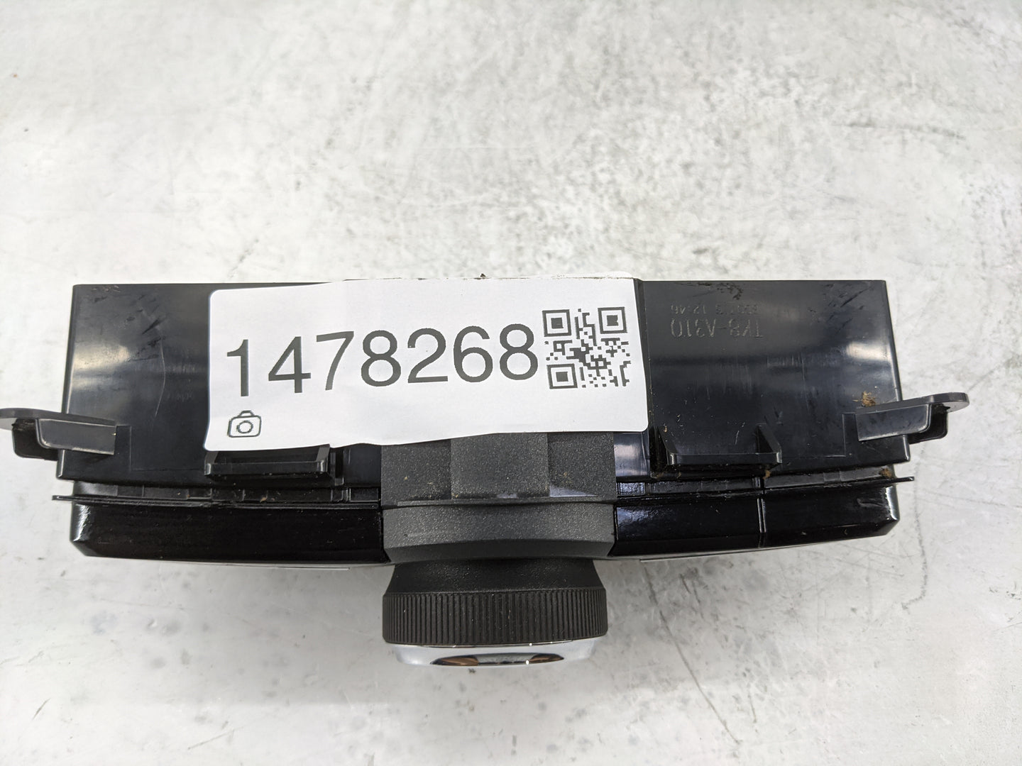 2014-2017 Honda Odyssey Radio AM FM Cd Player Receiver Replacement P/N:M55945 T6S-A210 Fits Fits 2014 2015 2016 2017 OEM Use