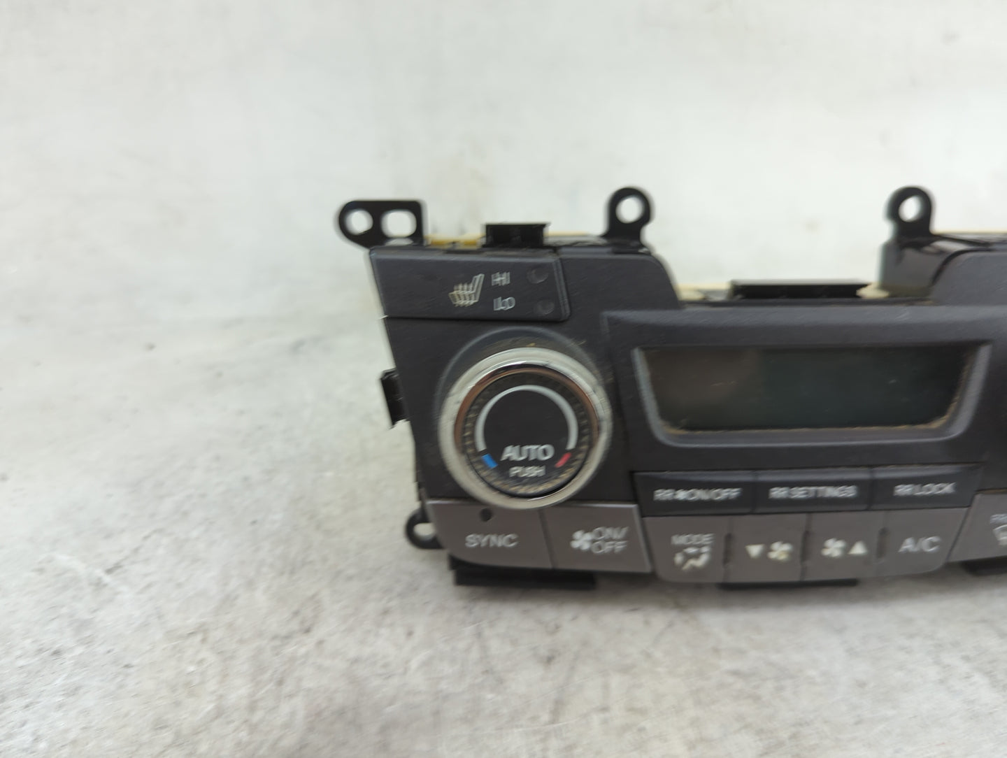 2011-2017 Honda Odyssey Climate Control Module Temperature AC/Heater Replacement P/N:79600TK8A930M1 17916054821 Fits OEM Use