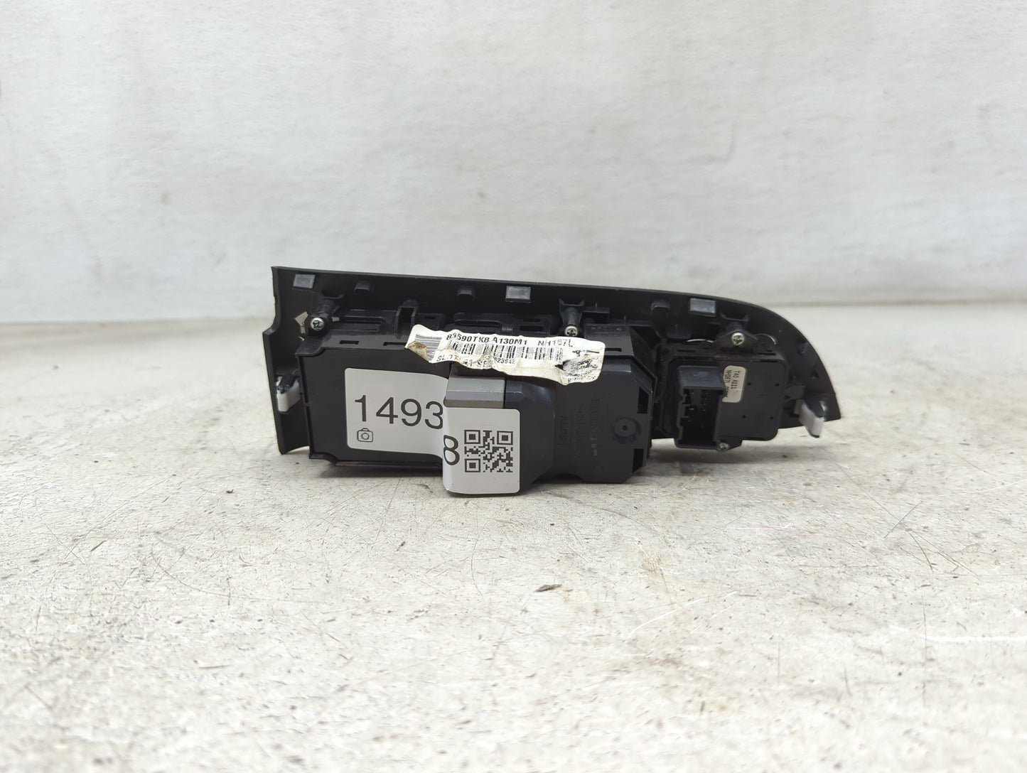 2014-2017 Honda Odyssey Master Power Window Switch Replacement Driver Side Left P/N:83590TK8A130M1 Fits Fits 2014 2015 2016 