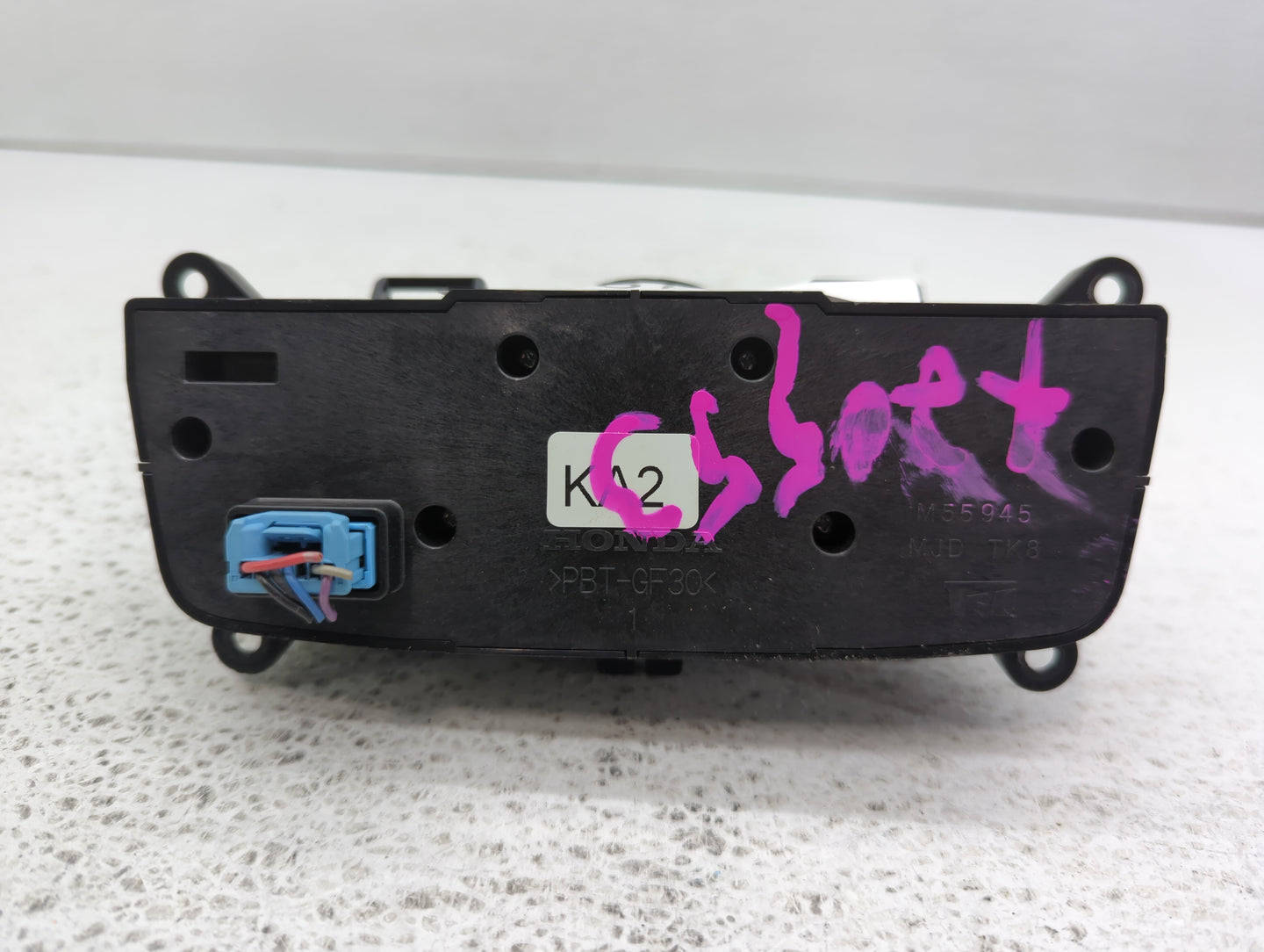2014-2017 Honda Odyssey Radio AM FM Cd Player Receiver Replacement P/N:TK8-A110 Fits Fits 2014 2015 2016 2017 OEM Used Auto 