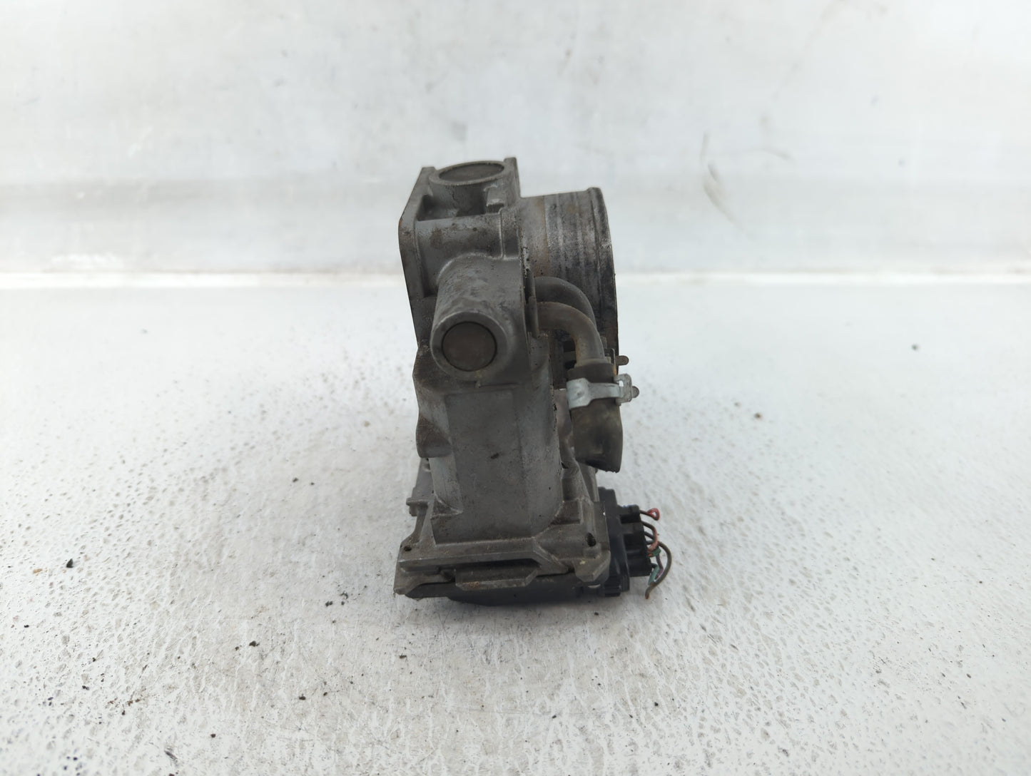 2011-2017 Honda Odyssey Throttle Body P/N:U31995137322 Fits Fits 2009 2010 2011 2012 2013 2014 2015 2016 2017 OEM Used Auto 