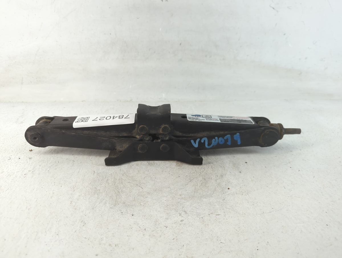 2016 Honda Odyssey Spare Scissor Car Jack 784027 - Oemusedautoparts1.com