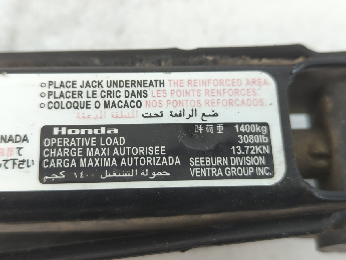 2016 Honda Odyssey Spare Scissor Car Jack 784027 - Oemusedautoparts1.com
