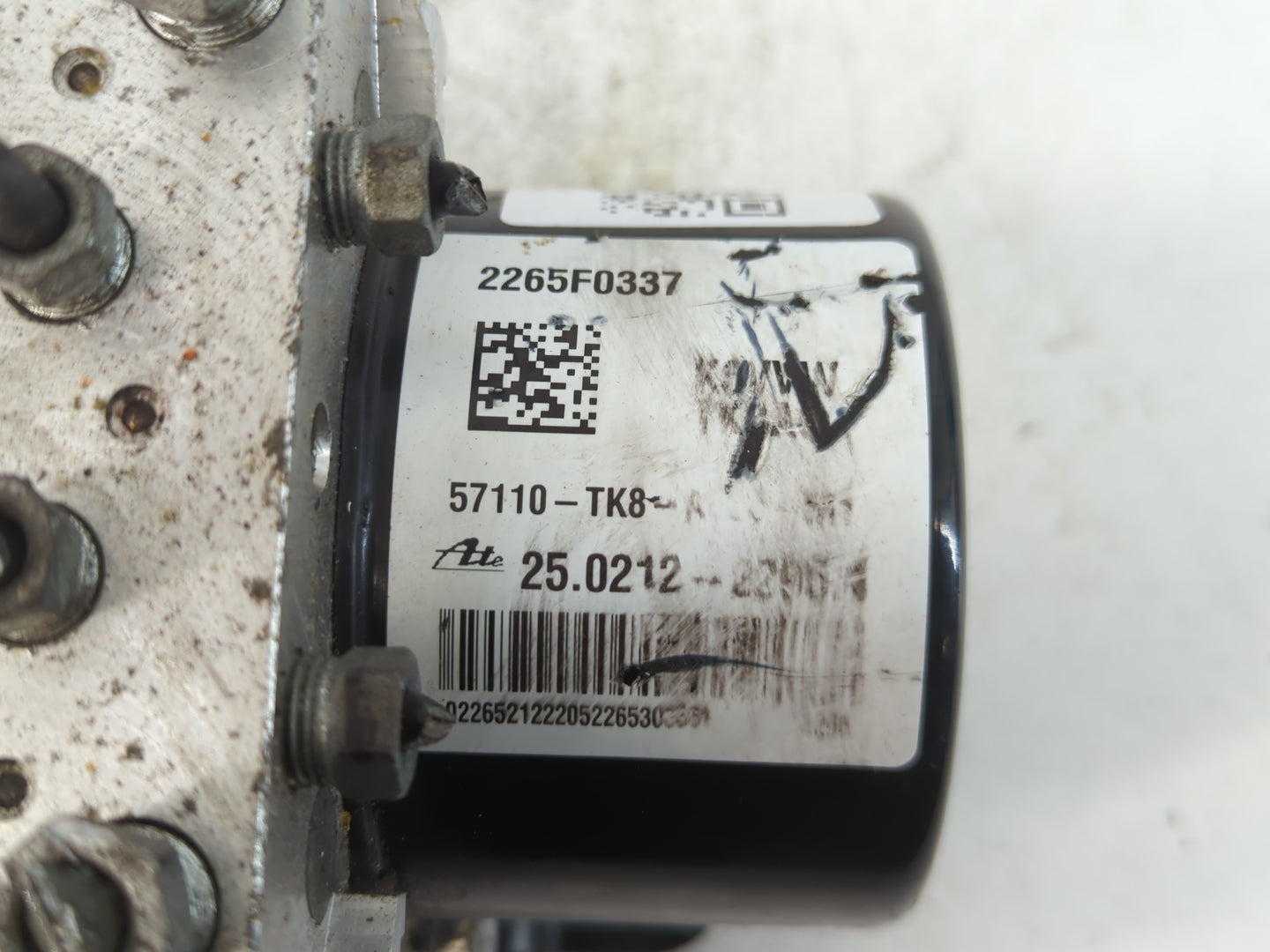 2016 Honda Odyssey ABS Pump Control Module Replacement P/N:57110-TK8-A Fits OEM Used Auto Parts - Oemusedautoparts1.com