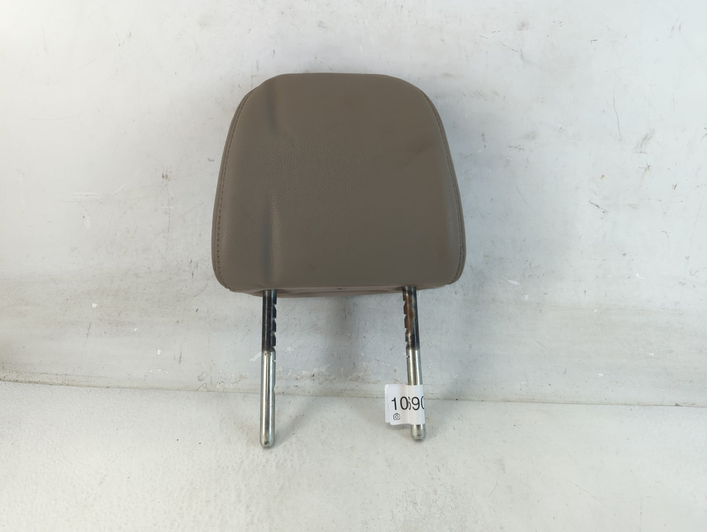 2016 Honda Pilot Headrest Head Rest Front Driver Passenger Seat Fits OEM Used Auto Parts - Oemusedautoparts1.com