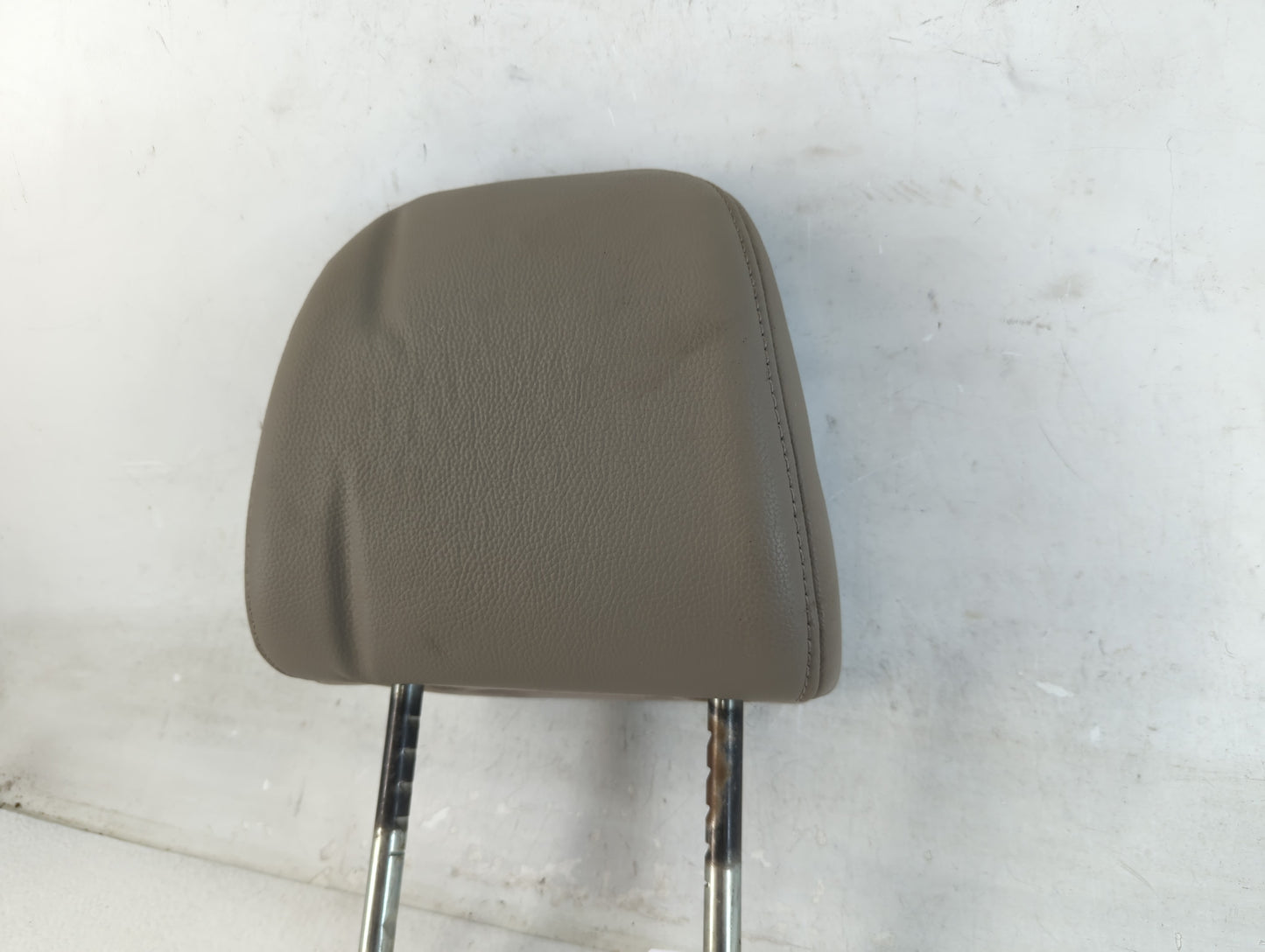2016 Honda Pilot Headrest Head Rest Front Driver Passenger Seat Fits OEM Used Auto Parts - Oemusedautoparts1.com