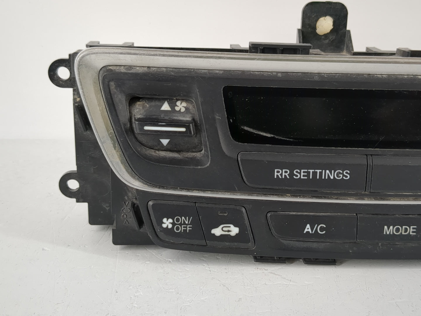 2016-2018 Honda Pilot Climate Control Module Temperature AC/Heater Replacement P/N:79600TG7A010M1 Fits Fits 2016 2017 2018 O