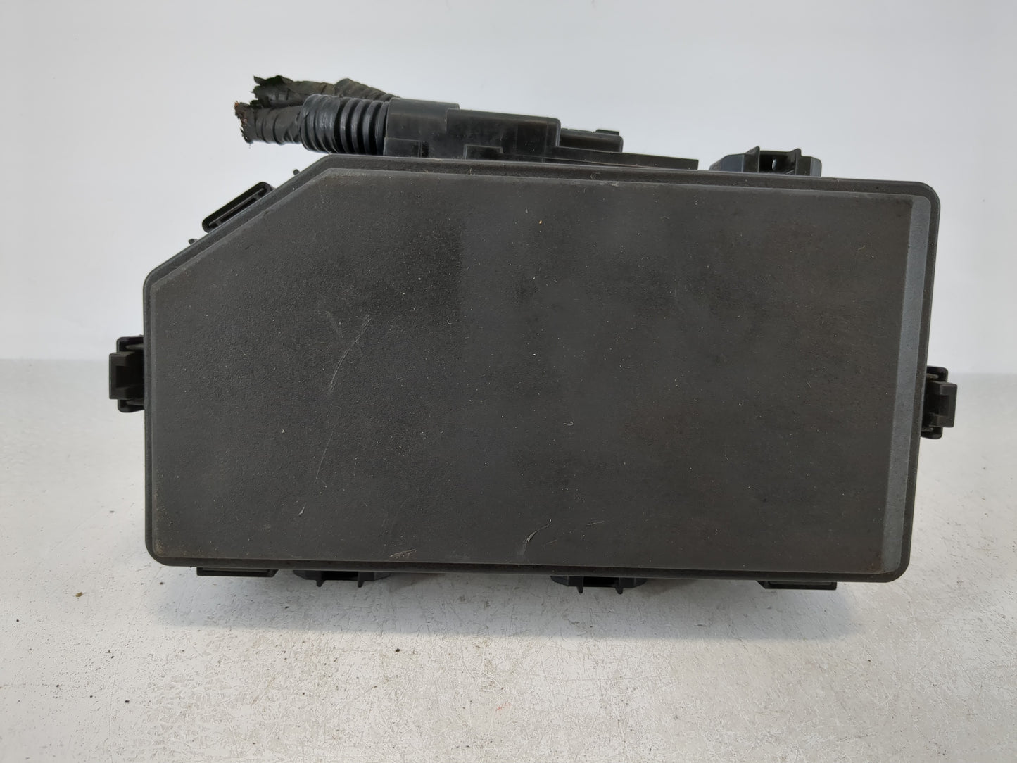 2016-2018 Honda Pilot Fusebox Fuse Box Panel Relay Module P/N:TG7 A010 Fits Fits 2016 2017 2018 OEM Used Auto Parts - Oemuse