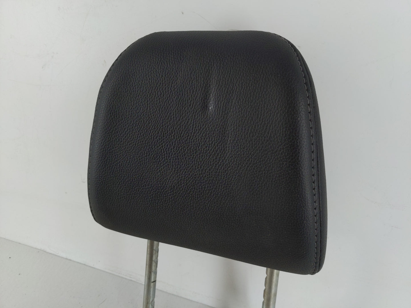 2016-2016 Honda Pilot Headrest Head Rest Front Driver Passenger Seat - Oemusedautoparts1.com