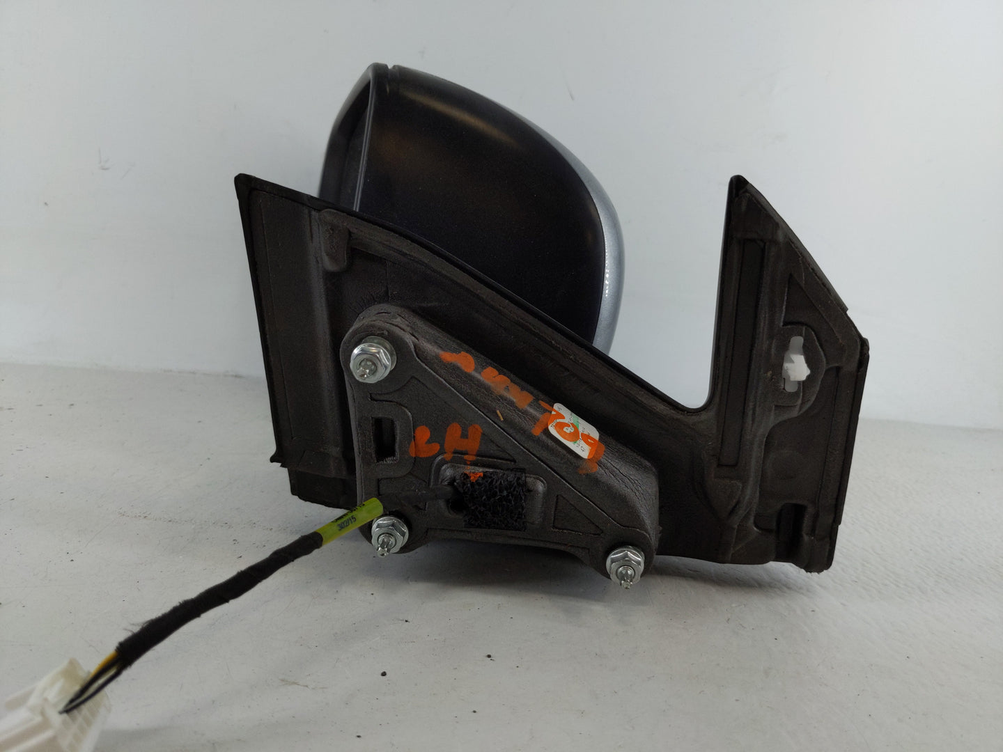 2016 Honda Pilot Driver Side View Mirror - Left Door Mirror OEM Used - Oemusedautoparts1.com