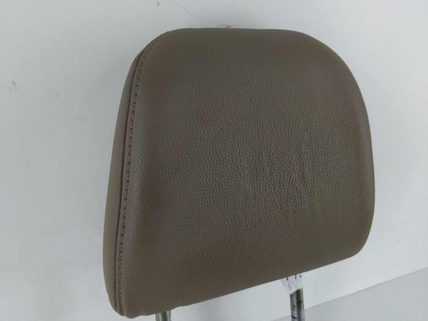 2016-2016 Honda Pilot Headrest Head Rest Front Driver Passenger Seat - Oemusedautoparts1.com