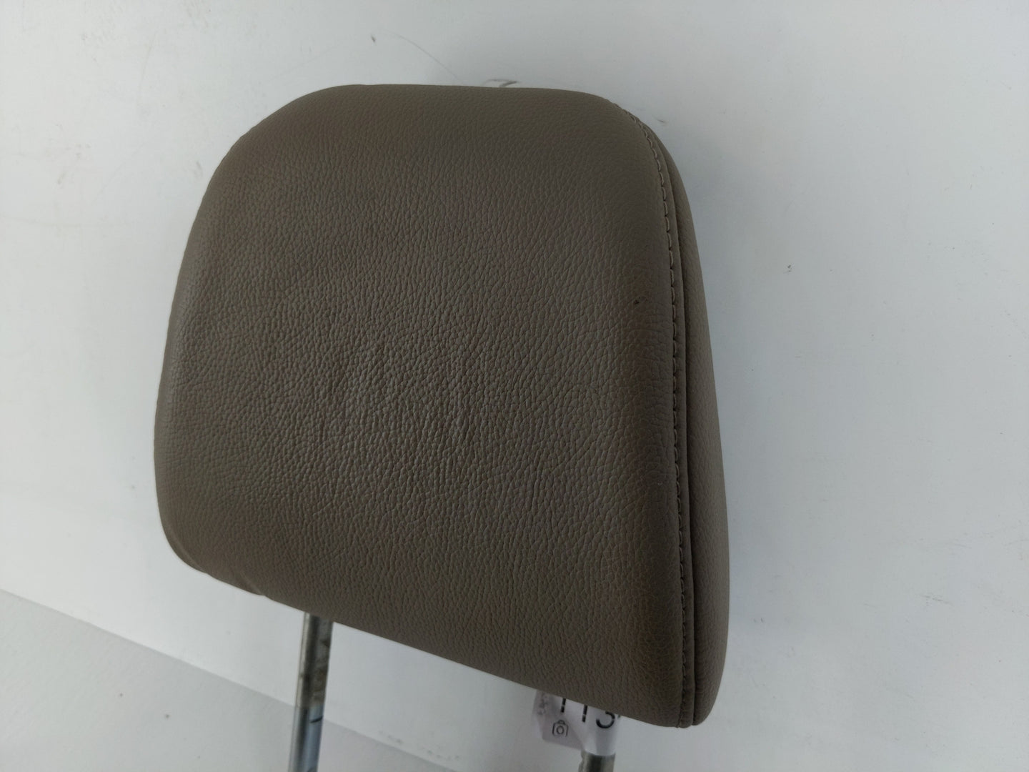 2016-2016 Honda Pilot Headrest Head Rest Front Driver Passenger Seat - Oemusedautoparts1.com