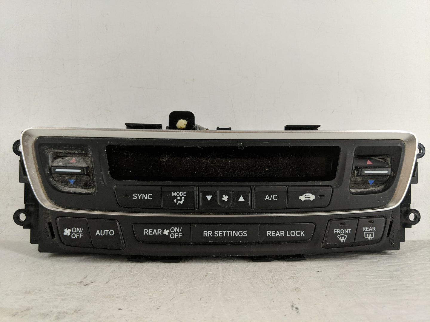 2016-2018 Honda Pilot Climate Control Module Temperature AC/Heater Replacement P/N:79600TG7A211M1 Fits Fits 2016 2017 2018 O