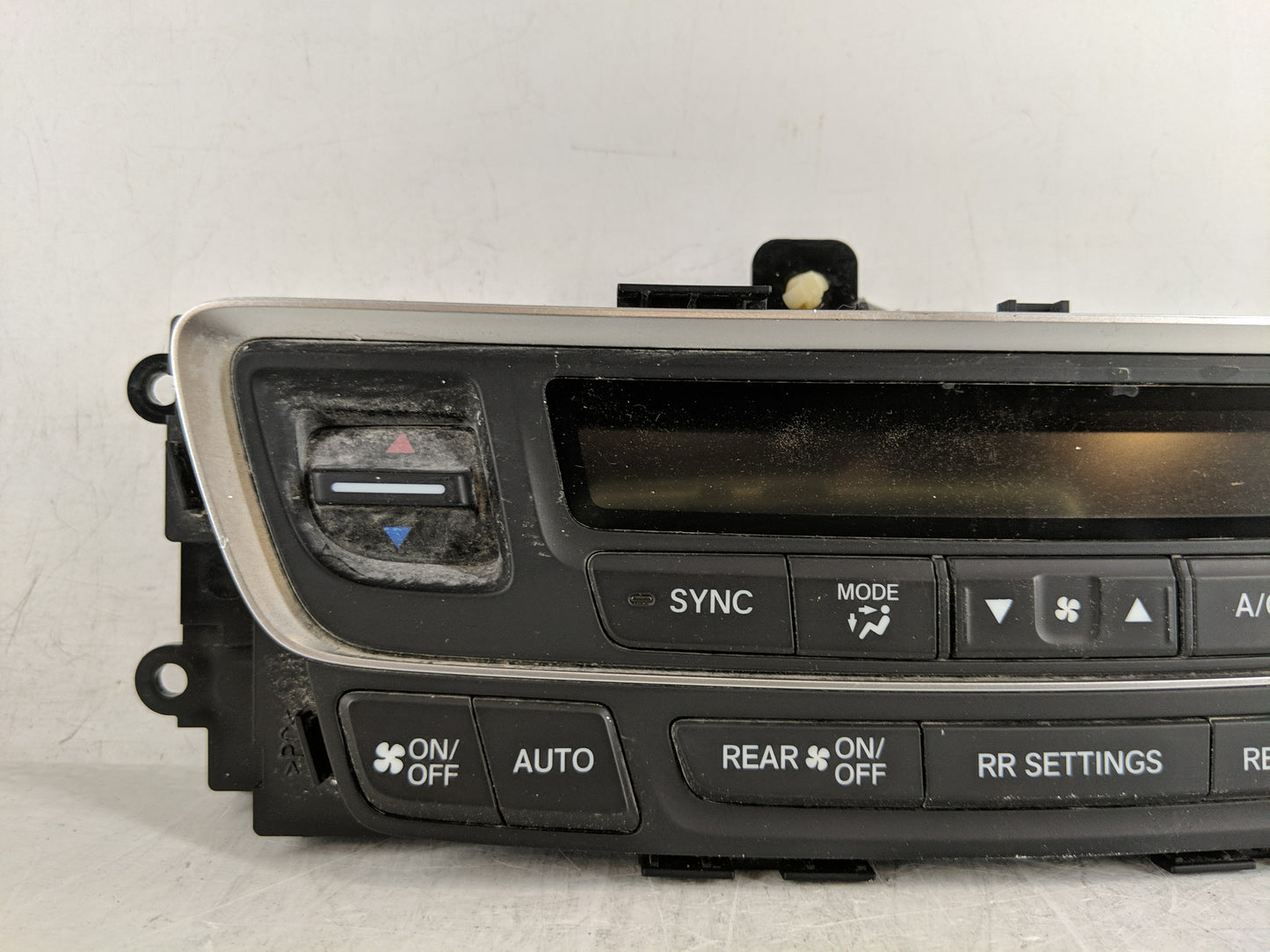 2016-2018 Honda Pilot Climate Control Module Temperature AC/Heater Replacement P/N:79600TG7A211M1 Fits Fits 2016 2017 2018 O
