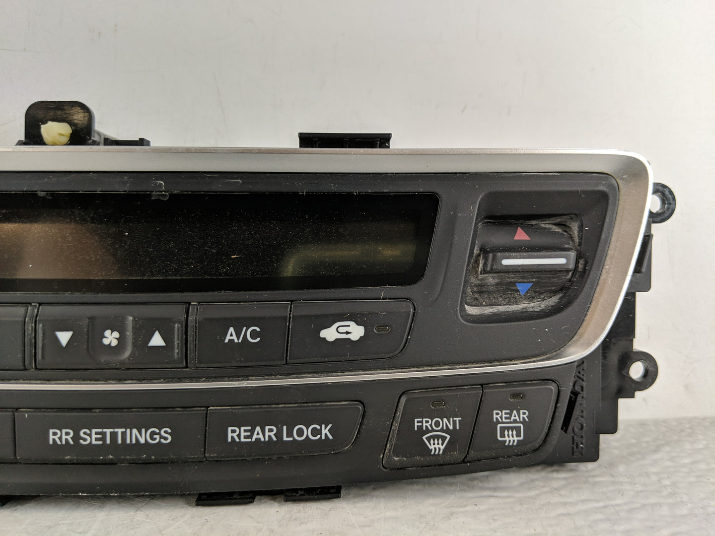 2016-2018 Honda Pilot Climate Control Module Temperature AC/Heater Replacement P/N:79600TG7A211M1 Fits Fits 2016 2017 2018 O