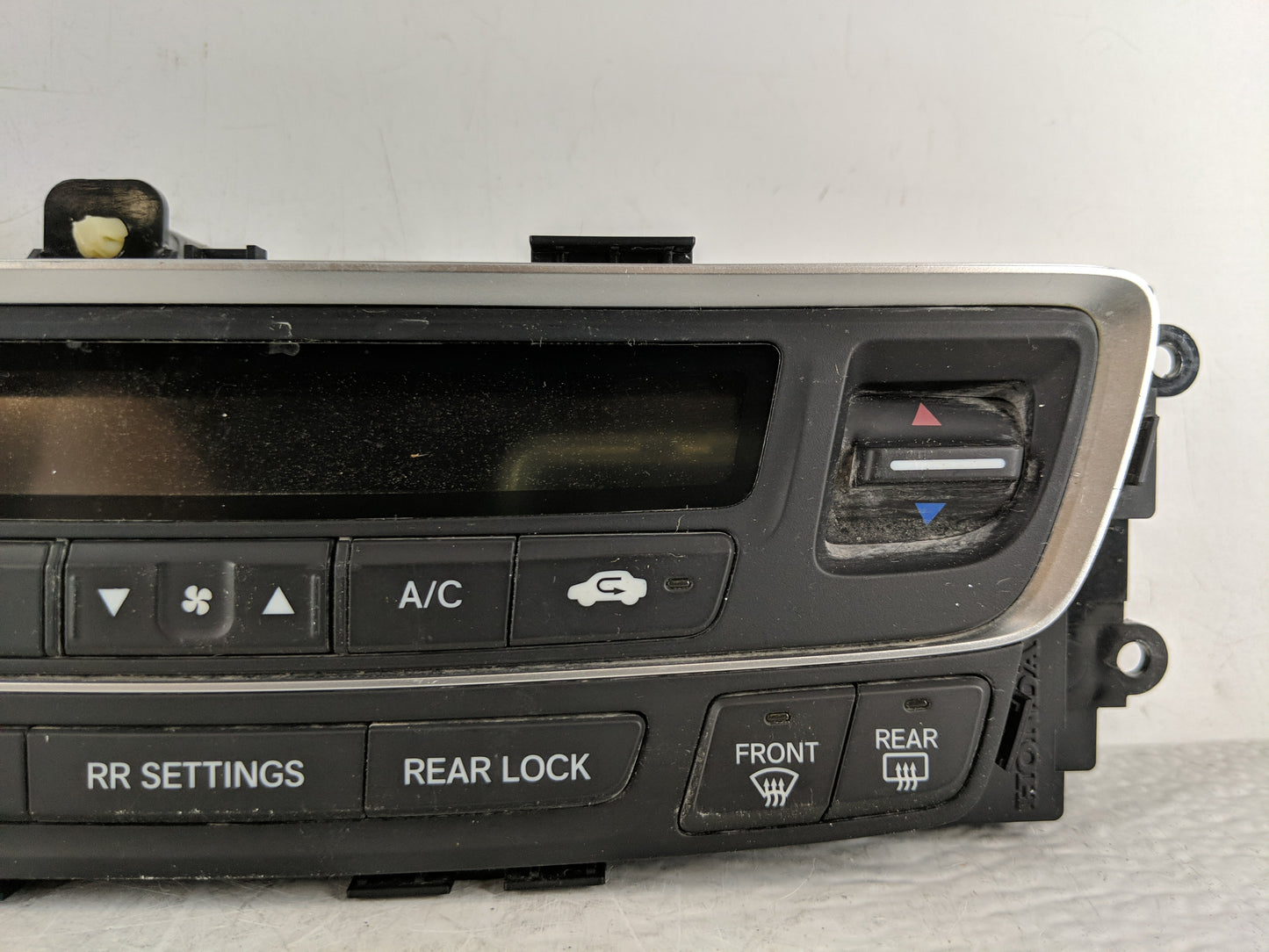 2016-2018 Honda Pilot Climate Control Module Temperature AC/Heater Replacement P/N:79600TG7A211M1 Fits Fits 2016 2017 2018 O