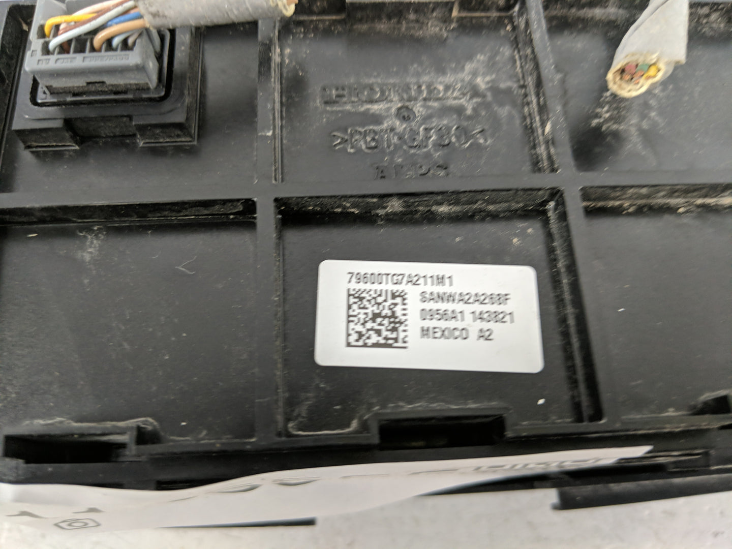 2016-2018 Honda Pilot Climate Control Module Temperature AC/Heater Replacement P/N:79600TG7A211M1 Fits Fits 2016 2017 2018 O