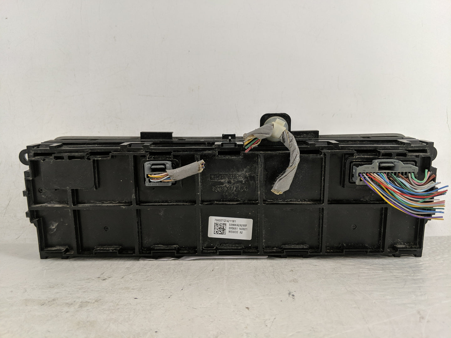 2016-2018 Honda Pilot Climate Control Module Temperature AC/Heater Replacement P/N:79600TG7A211M1 Fits Fits 2016 2017 2018 O