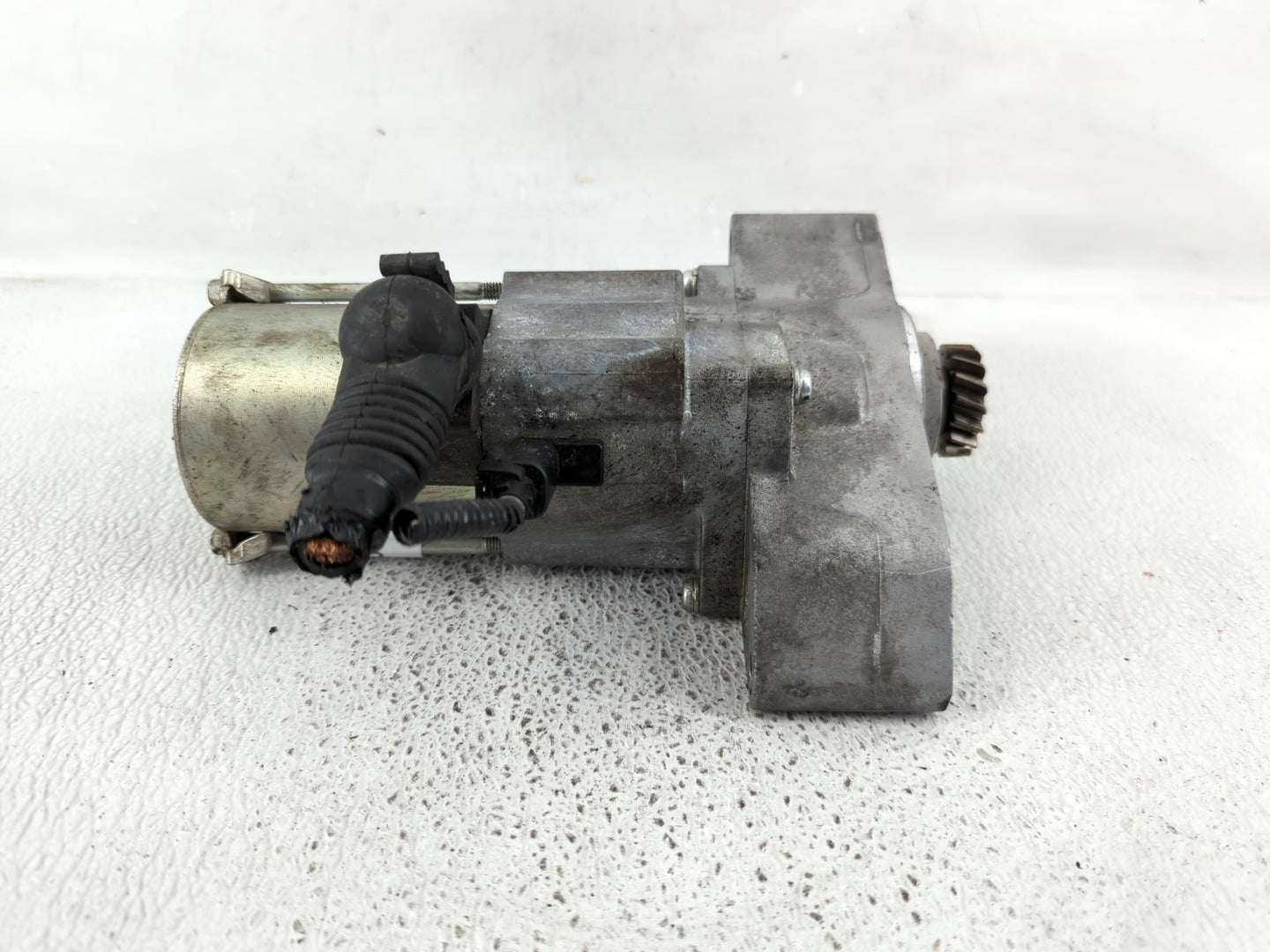 2016-2022 Honda Pilot Car Starter Motor Solenoid OEM P/N:SM-77002 Fits Fits 2015 2016 2017 2018 2019 2020 2021 2022 OEM Used