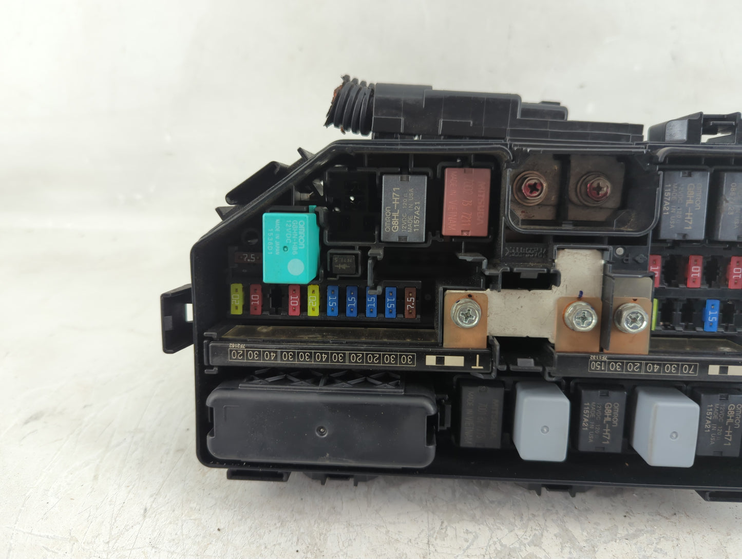 2016-2018 Honda Pilot Fusebox Fuse Box Panel Relay Module P/N:TG7 A010 AO Fits Fits 2016 2017 2018 OEM Used Auto Parts - Oem