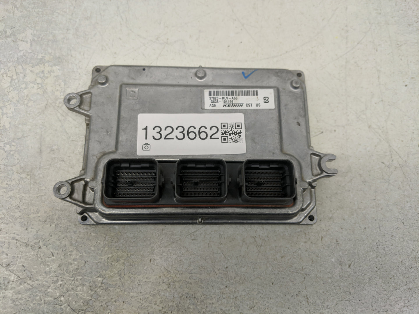 2016 Honda Pilot PCM Engine Control Computer ECU ECM PCU OEM P/N:37820-RLV-A63 Fits OEM Used Auto Parts - Oemusedautoparts1.