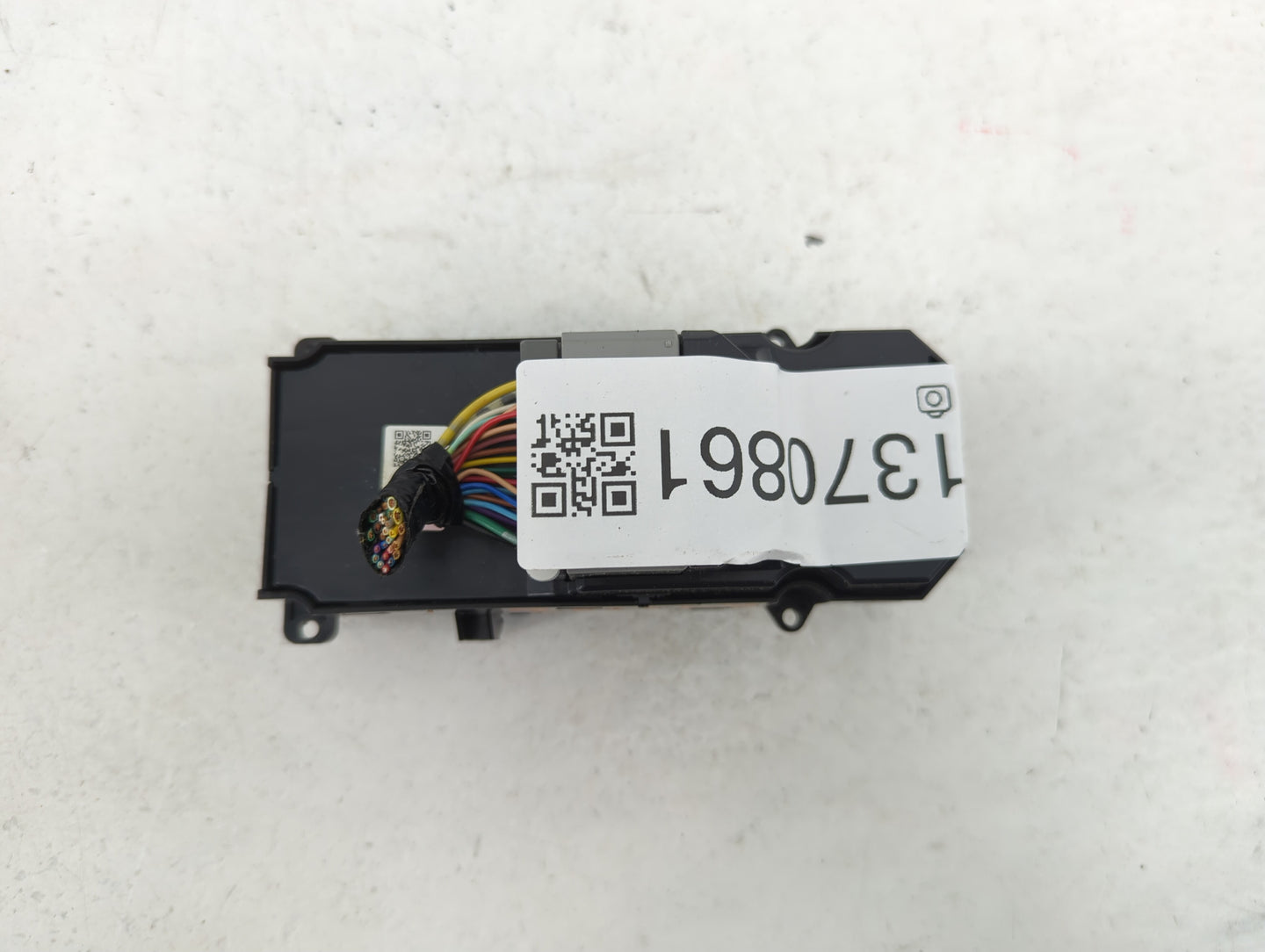 2016-2018 Honda Pilot Master Power Window Switch Replacement Driver Side Left P/N:35750TG7A111M1 Fits OEM Used Auto Parts - 