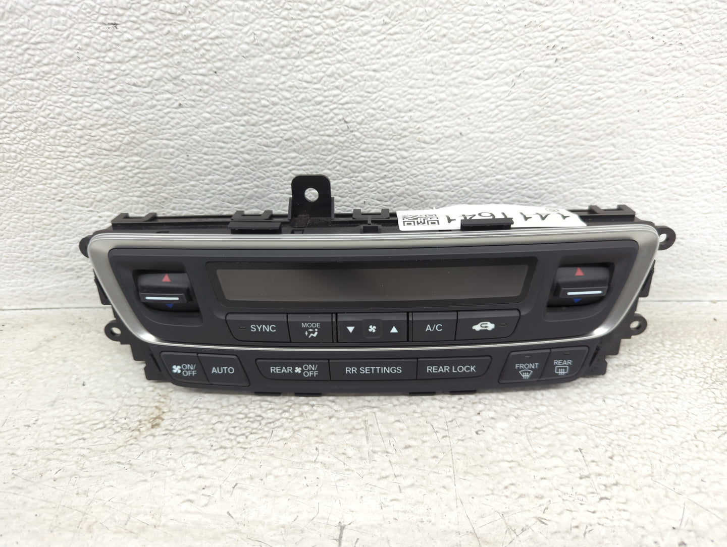 2016-2018 Honda Pilot Climate Control Module Temperature AC/Heater Replacement P/N:79600TG7A411M1 Fits Fits 2016 2017 2018 O
