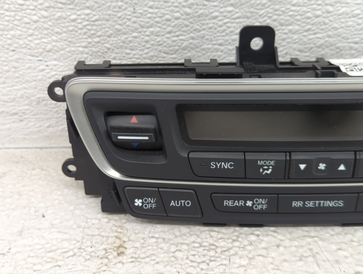 2016-2018 Honda Pilot Climate Control Module Temperature AC/Heater Replacement P/N:79600TG7A411M1 Fits Fits 2016 2017 2018 O