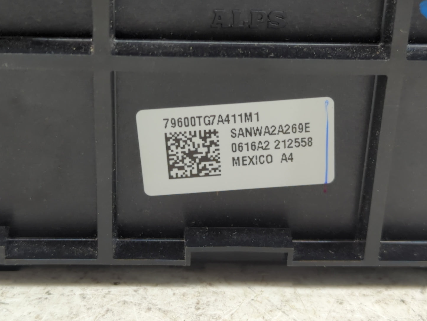 2016-2018 Honda Pilot Climate Control Module Temperature AC/Heater Replacement P/N:79600TG7A411M1 Fits Fits 2016 2017 2018 O